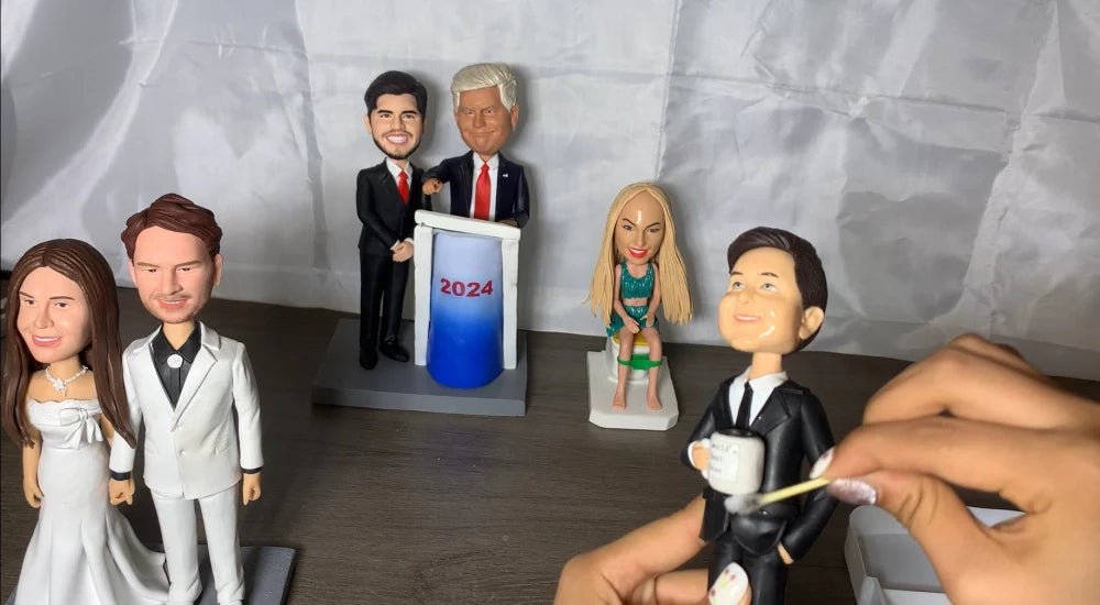 How to clean and maintain bobbleheads？