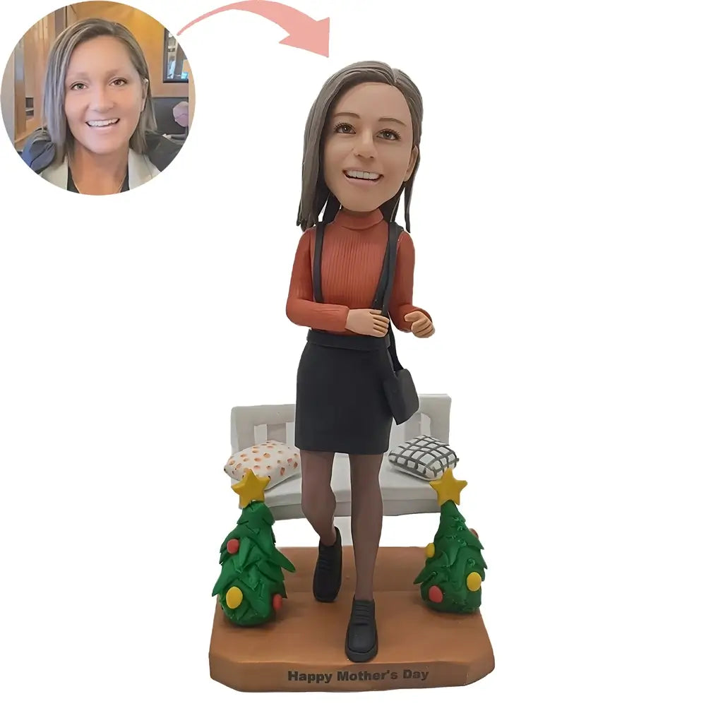 Custom Beautiful Mom Bobblehead With The Christmas Tree